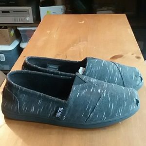 These are memory foam shoes